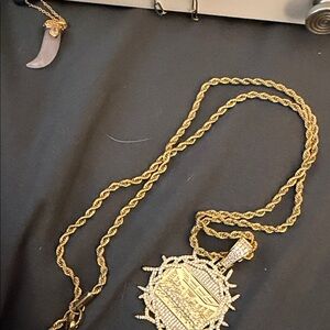 Gold Rope Chain Necklace with Pendant